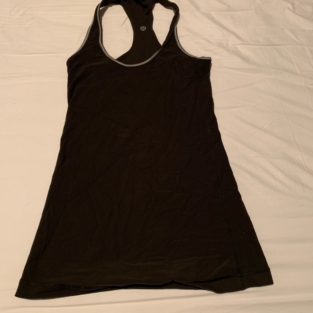 NWOT Lululemon olive tank size 4